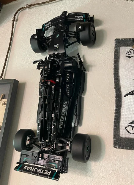 Móc treo tường 3D cho mô hình LEGO Mercedes-AMG F1 W14 #42171 - Image 1