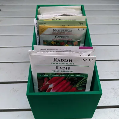Hộp đựng gói hạt giống (Seed box)