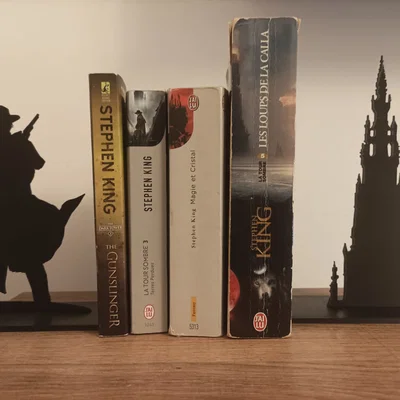Chặn sách mô hình The Dark Tower của Stephen King