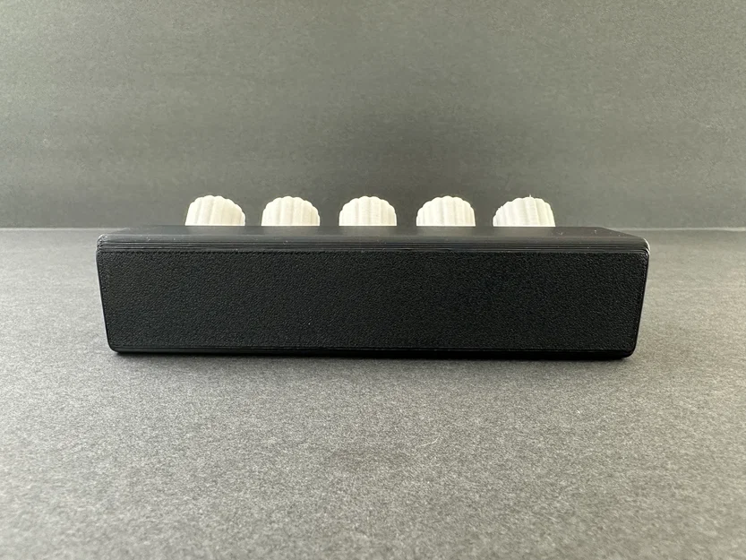 Case in 3D cho DeeJ Volume Mixer (5 núm EC11 + Arduino Pro Micro) - Image 10