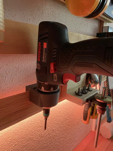 Giá treo máy khoan Bosch GSR 12V tiện lợi (French Cleat) - Image 1