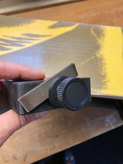 Dụng cụ mài cạnh Ski/Snowboard (Ski Edge Sharpener, Snowboard Edge Sharpener) - Image 1