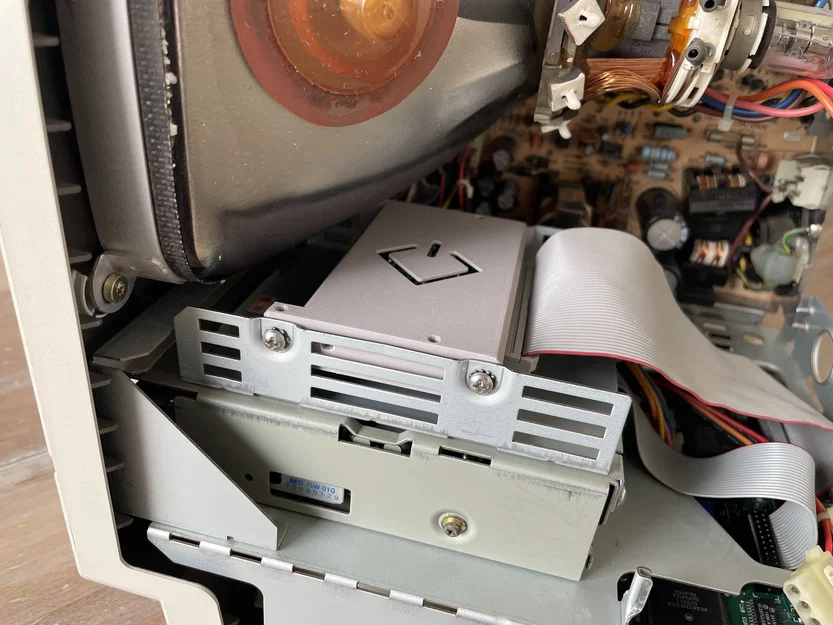 Ngàm lắp BlueSCSI 1.1a cho khoang ổ cứng Macintosh (HDD Bay Bracket) - Image 5