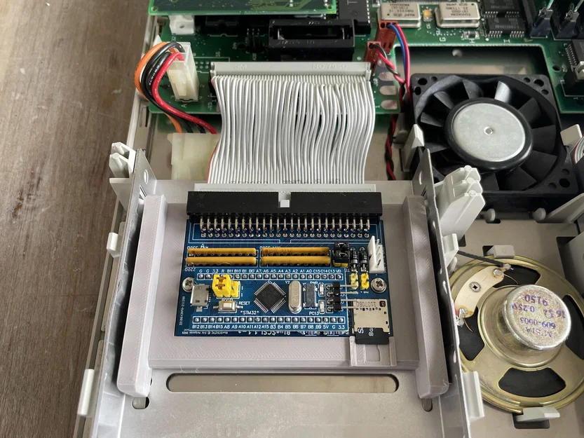 Ngàm lắp BlueSCSI 1.1a cho khoang ổ cứng Macintosh (HDD Bay Bracket) - Image 9