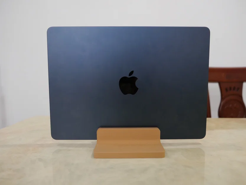 Đế dựng Macbook Air (Macbook Air Holder Stand) in 3D gọn gàng - Image 1