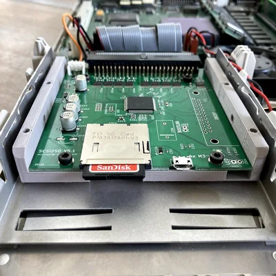 Ngàm gắn SCSI2SD cho Macintosh (Macintosh SCSI2SD Bracket)