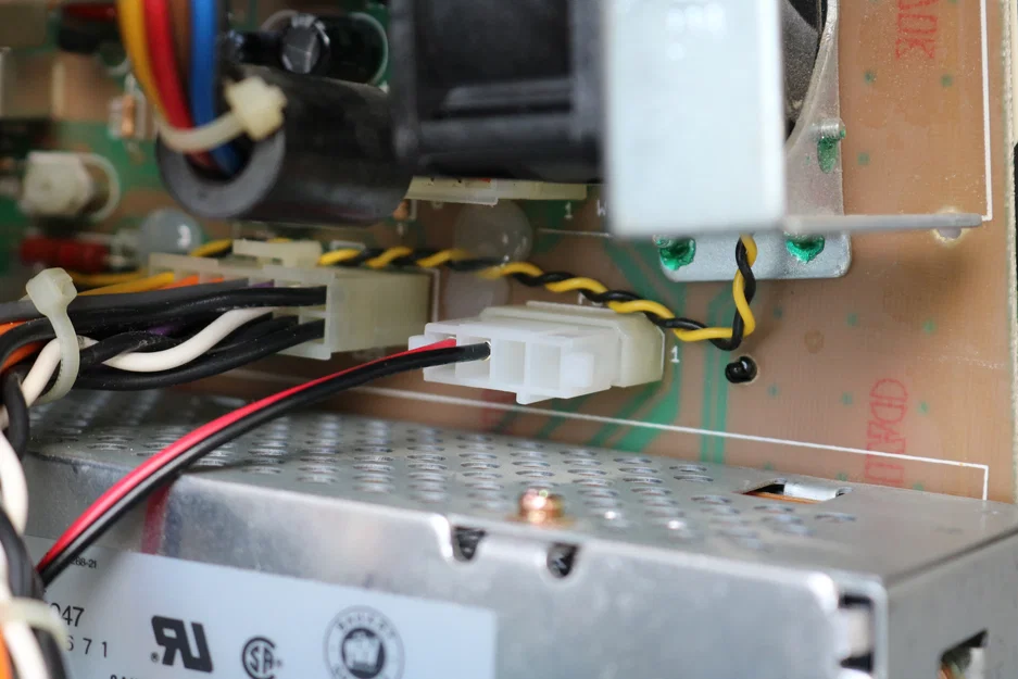 Bracket khe mở rộng PiSCSI cho Macintosh SE và SE/30 - Image 10