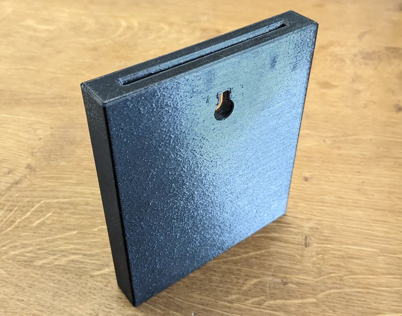 Khung Polaroid Remixed có lỗ treo đinh - Image 4