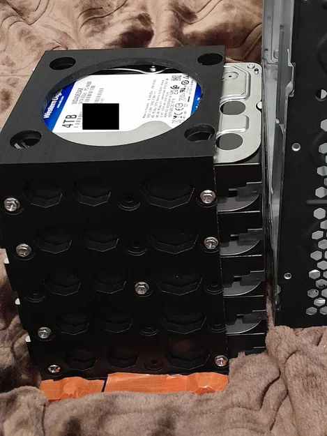 Khung giá đỡ 5 ổ cứng HDD 3.5 inch in 3D cực gọn cho máy chủ NAS - Image 1