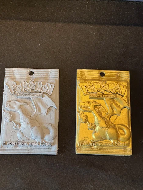 Mô hình gói bài Pokemon Charizard in 3D trang trí độc đáo - Image 1