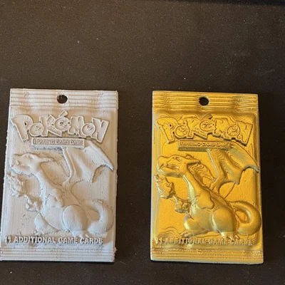 Mô hình gói bài Pokemon Charizard in 3D trang trí độc đáo
