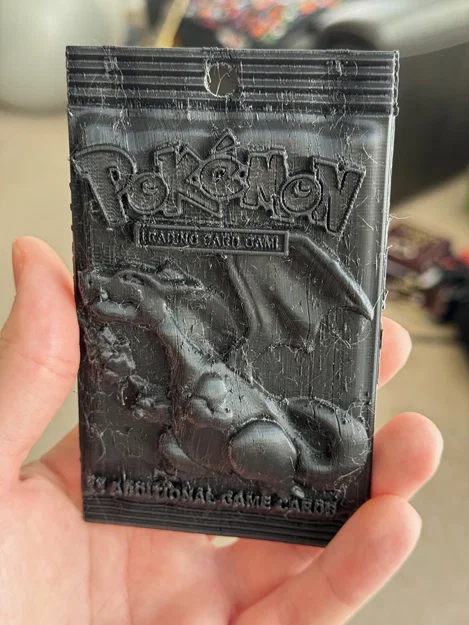 Mô hình gói bài Pokemon Charizard in 3D trang trí độc đáo - Image 2