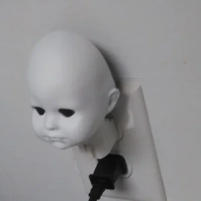 Mô hình đầu búp bê rùng rợn trang trí đèn ngủ (Creepy Doll Nightlight)