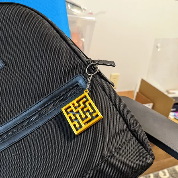 Mê cung bi sắt móc khóa phong cách bảng mạch điện (Circuitry-Inspired Keychain Marble Maze) - Image 4