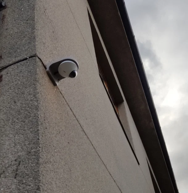 Ngàm gắn tường cho camera Unifi G4 Dome (Wall Mount) - Image 2