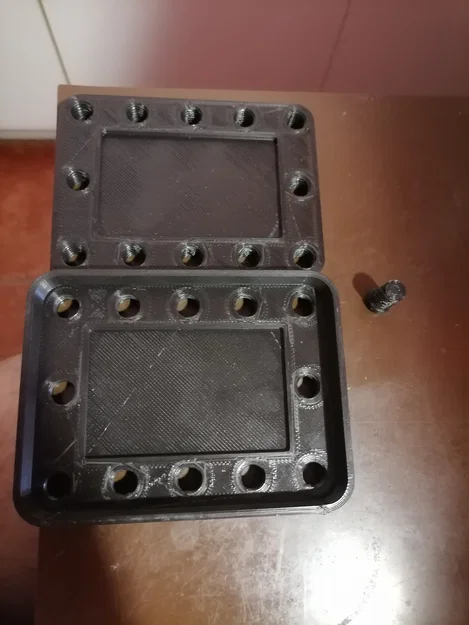 Hộp Quà Gây Ức Chế (ANNOYING GIFT BOX) - Image 1