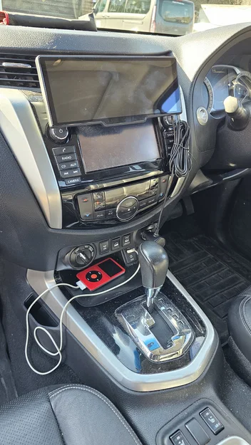 Ngàm gắn khe CD cho màn hình Carplay/Android Auto - Image 1