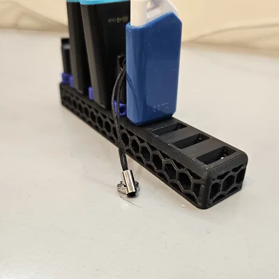 Khay sắp xếp USB Stick tổ ong (Honeycomb USB Stick Organizer)