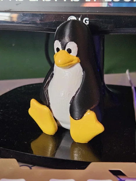 Tux (Linh vật chim cánh cụt Linux) không cần Support - Image 1