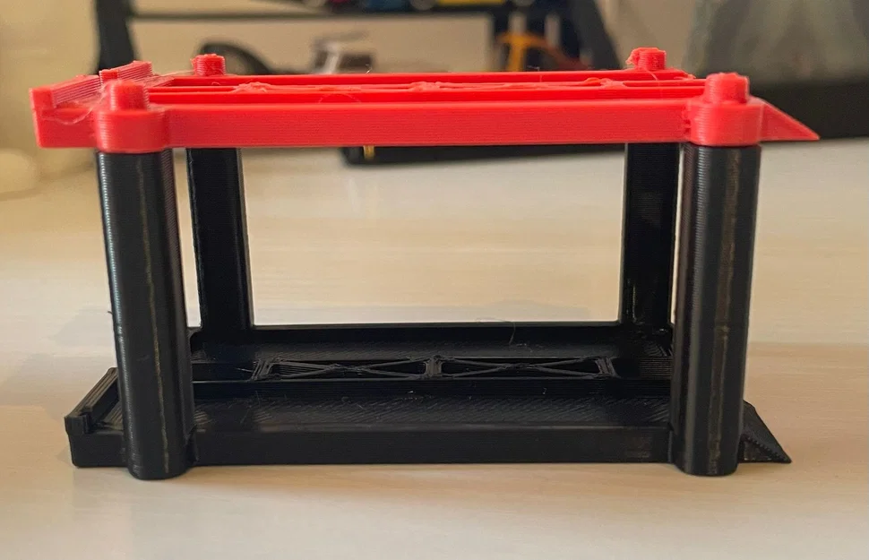 Cầu nâng xe tỉ lệ 1:64 (1:64 Scale Car Lift) - Image 2