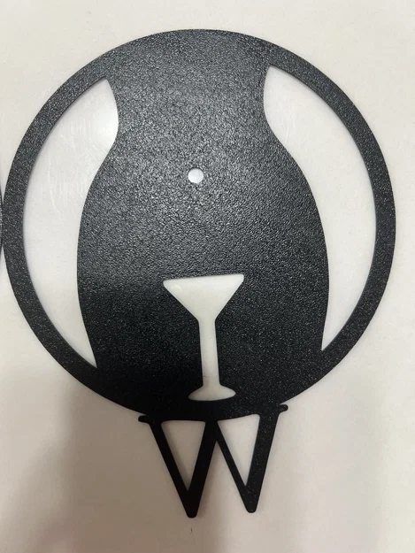 Logo hài: nam và nữ uống đồ uống che chỗ nhạy cảm - Image 3