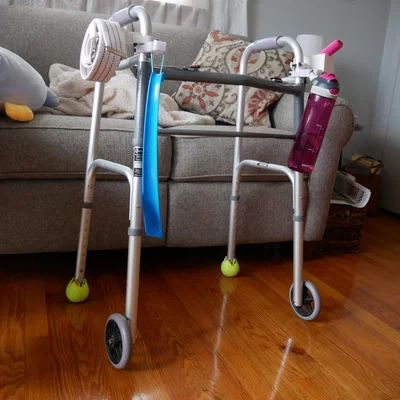 Phụ kiện gắn walker (Walker attachments)