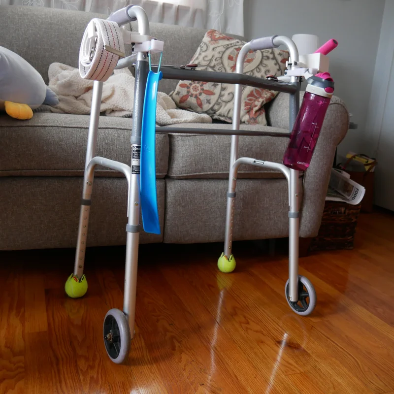 Phụ kiện gắn walker (Walker attachments)