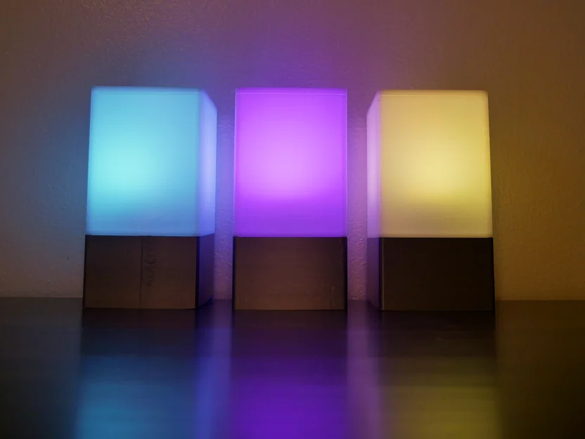 Đèn bàn tối giản dạng module (Modular minimalist lamp) - Image 1