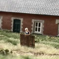 Mô hình người phụ nữ đọc điện thoại F007-Ellie cho sa bàn 1:76 - Thumbnail 4