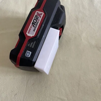 Giá treo pin Parkside 20V: Giải pháp sắp xếp xưởng gọn gàng