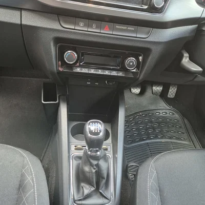 Giá đỡ điện thoại cho Skoda Fabia Mk3