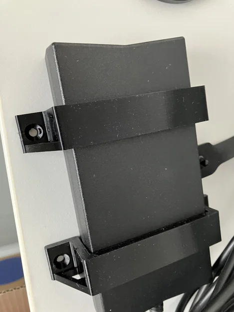 Giá treo bộ sạc Dell 130W và trạm Dell D6000 tiện lợi - Image 1