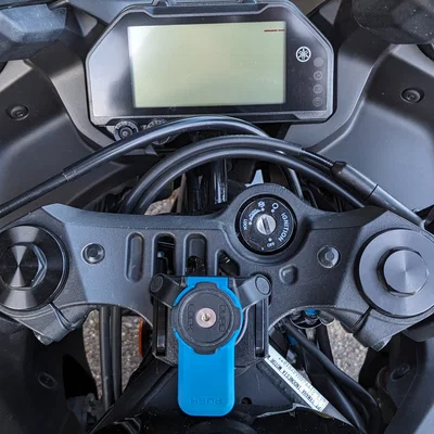 Giá Đỡ Điện Thoại Quadlock Tự In Cho Yamaha R3
