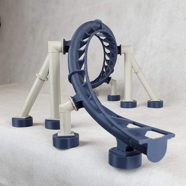 Roller Coaster - Corkscrew 1:32 (Vekoma Track) - Image 1