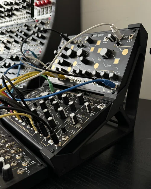 Khung Đỡ Make Noise Easel Stand - Giải Pháp Gọn Gàng Cho Studio - Image 1