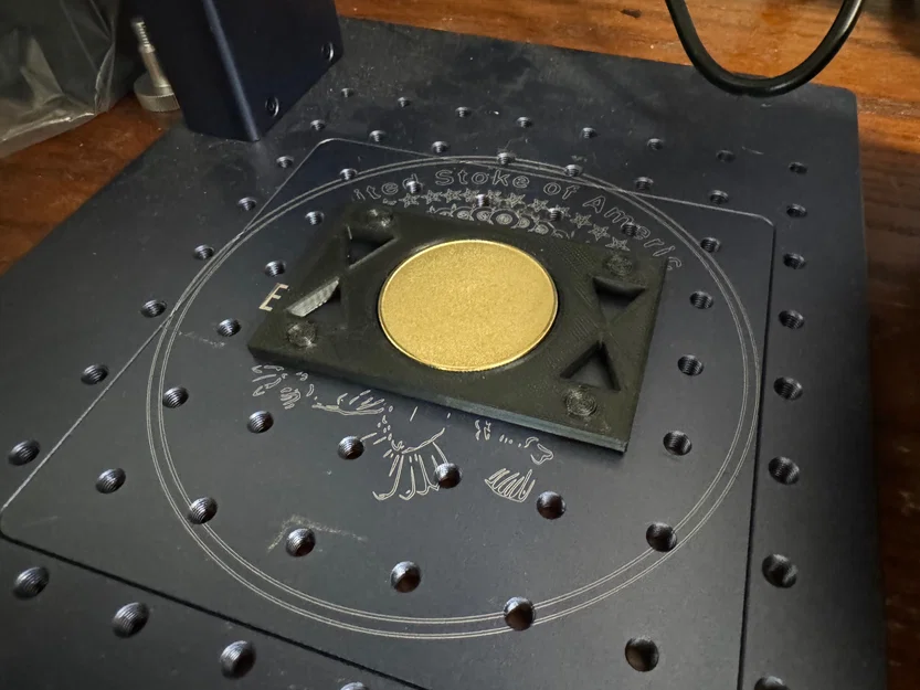 Jig giữ đồng xu 40mm cho máy laser sợi quang Gweike G2 - Image 2