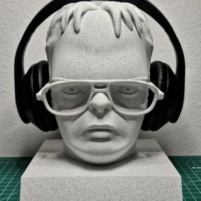 Giá đỡ tai nghe Dwight Schrute (The Office) – Dwight Schrute Headphone Stand