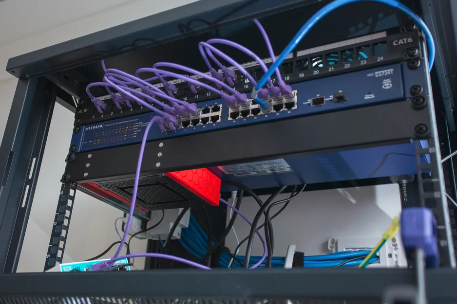 Arris DOCSIS – Cable Modem – Giá gắn rack 1RU (Rack Mount) - Image 5