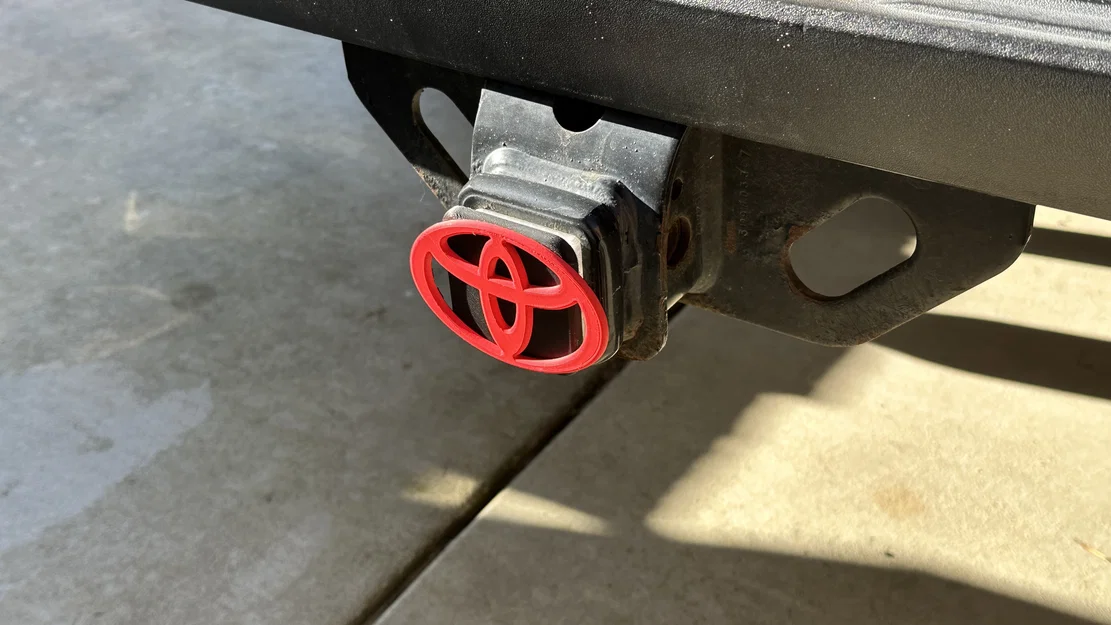 Nắp đậy móc kéo xe TOYOTA (Hitch Cover) in 3D thẩm mỹ - Image 1