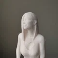 Giá đỡ điện thoại tượng cô gái ngồi (Sitting Girl Statue Phone Stand) - Thumbnail 4