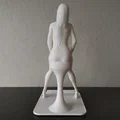 Giá đỡ điện thoại tượng cô gái ngồi (Sitting Girl Statue Phone Stand) - Thumbnail 9