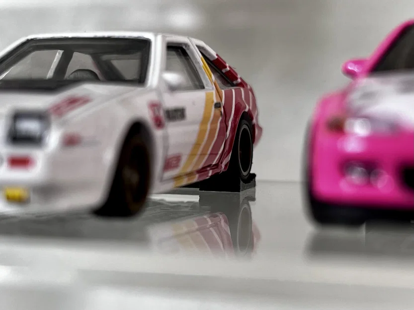 Chèn Chặn Bánh Xe Hot Wheels Diecast (Nhiều Kích Thước) - Image 1