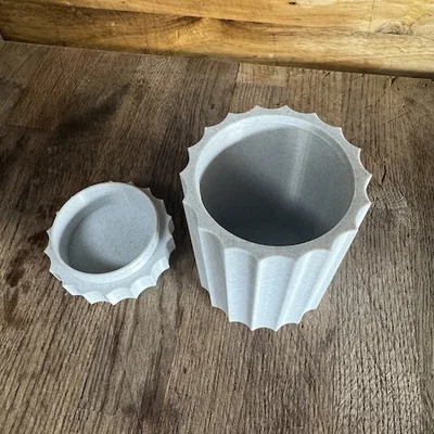 Hộp đựng đồ đa năng có nắp vặn ren in 3D hiện đại