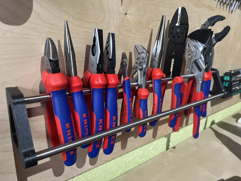 Giá treo kìm gắn tường (Wall Mounted Pliers Rack) - Image 1