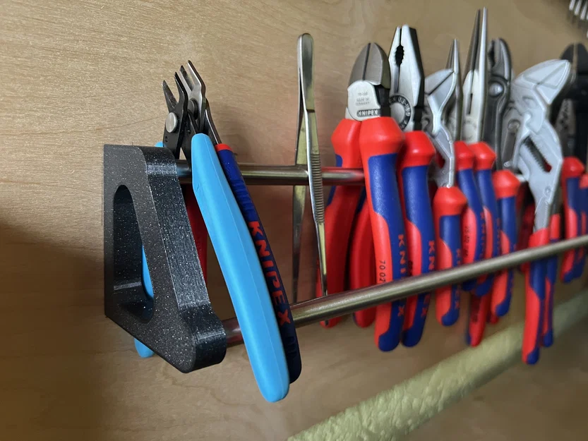 Giá treo kìm gắn tường (Wall Mounted Pliers Rack) - Image 2