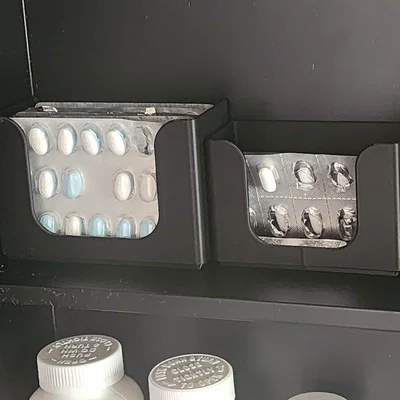 Khay giữ vỉ thuốc (Pill Blister Pack Holder) [Parametric]