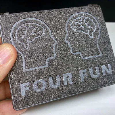 FOUR FUN / 4 WINS – trò chơi du lịch chiến thuật trong hộp PIP (4 Gewinnt)