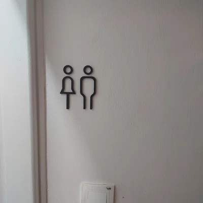 Biển báo nhà vệ sinh (Toilet Sign) thiết kế tối giản cho văn phòng