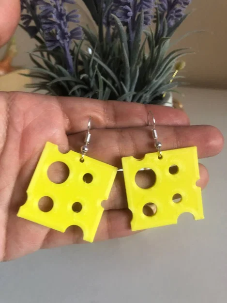 Bông tai phô mai (Earring Cheese Queso Quesito trozo) noob keychain - Image 1