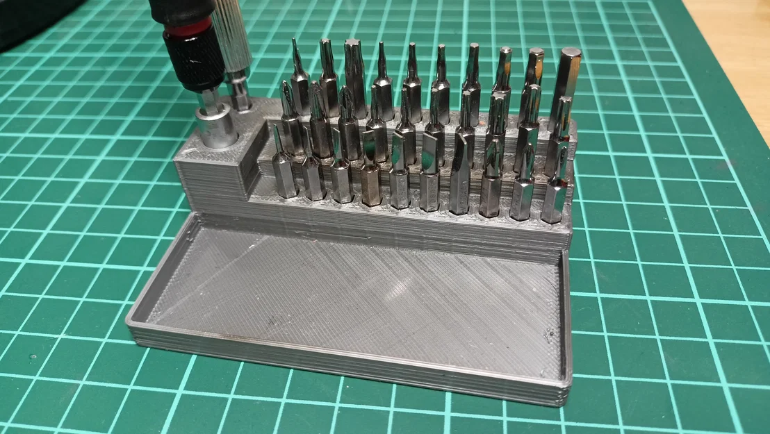 Khay đựng đầu vít Hex (Hex bit holder) thông minh cho bàn làm việc - Image 2